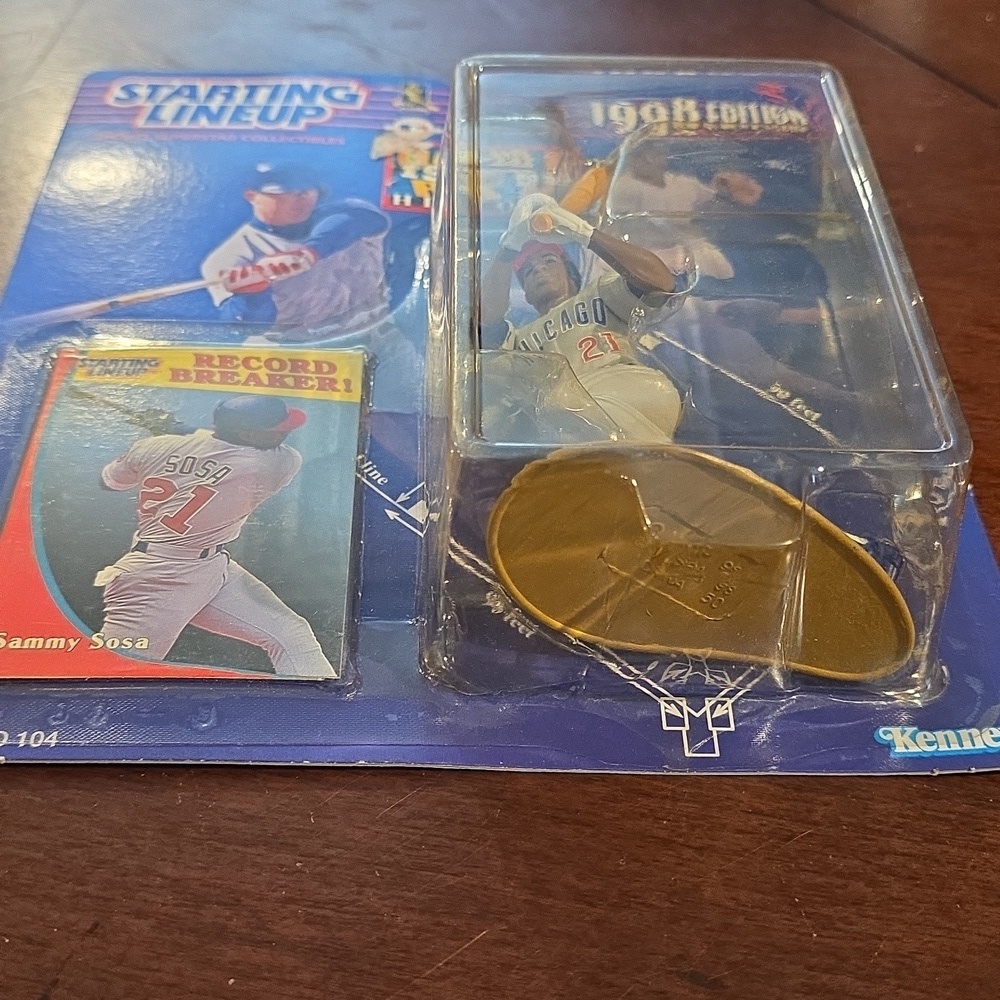 Starting Lineup 1998 Edition Baseball Figure Sammy Sosa - Picture 2 of 7